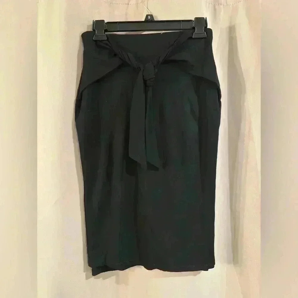 Women’s Black Reset by Jane Skirt